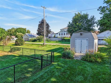 220 W Main Street Oxford IA 52322