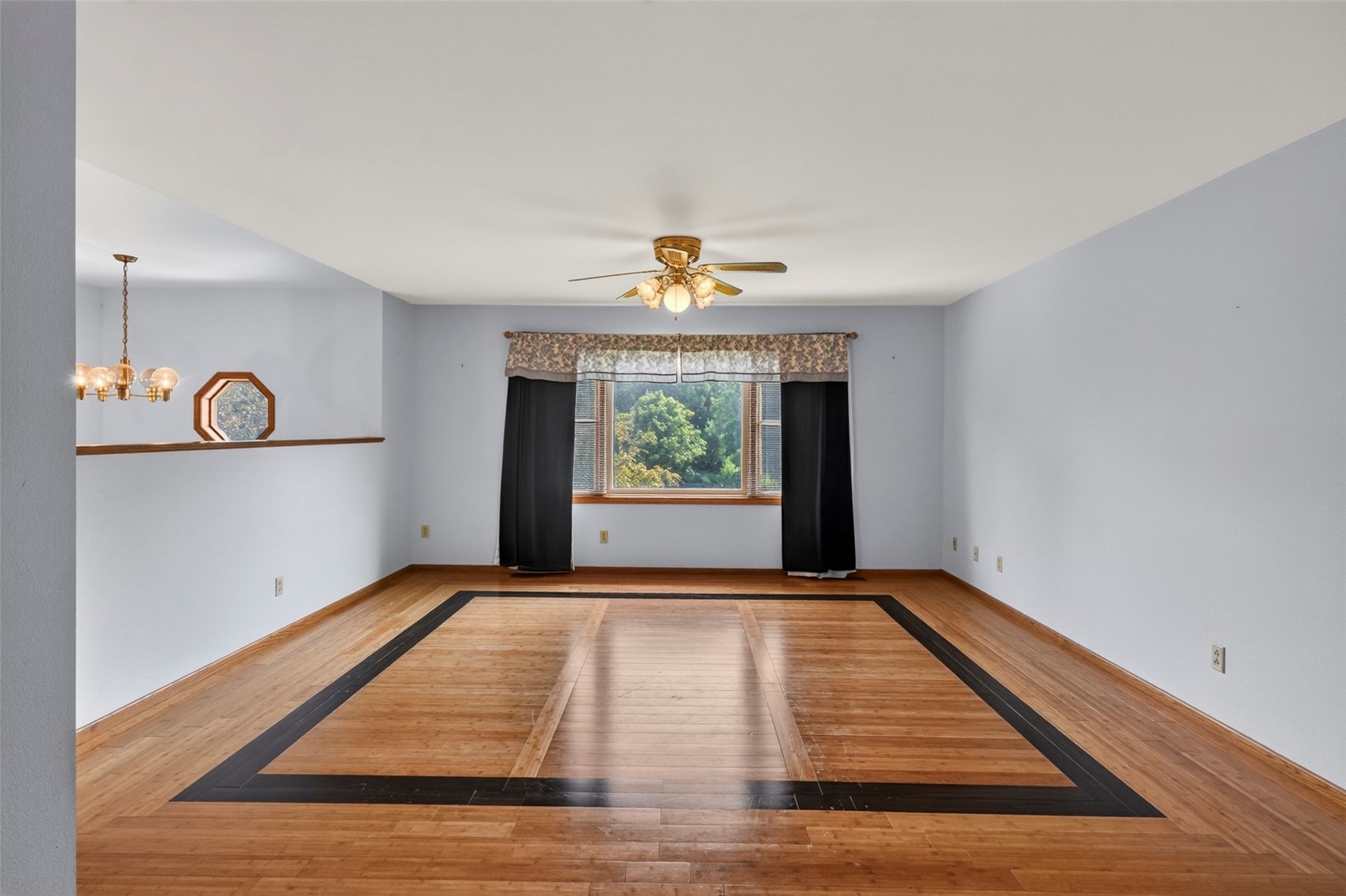 220 W Main Street Oxford IA 52322