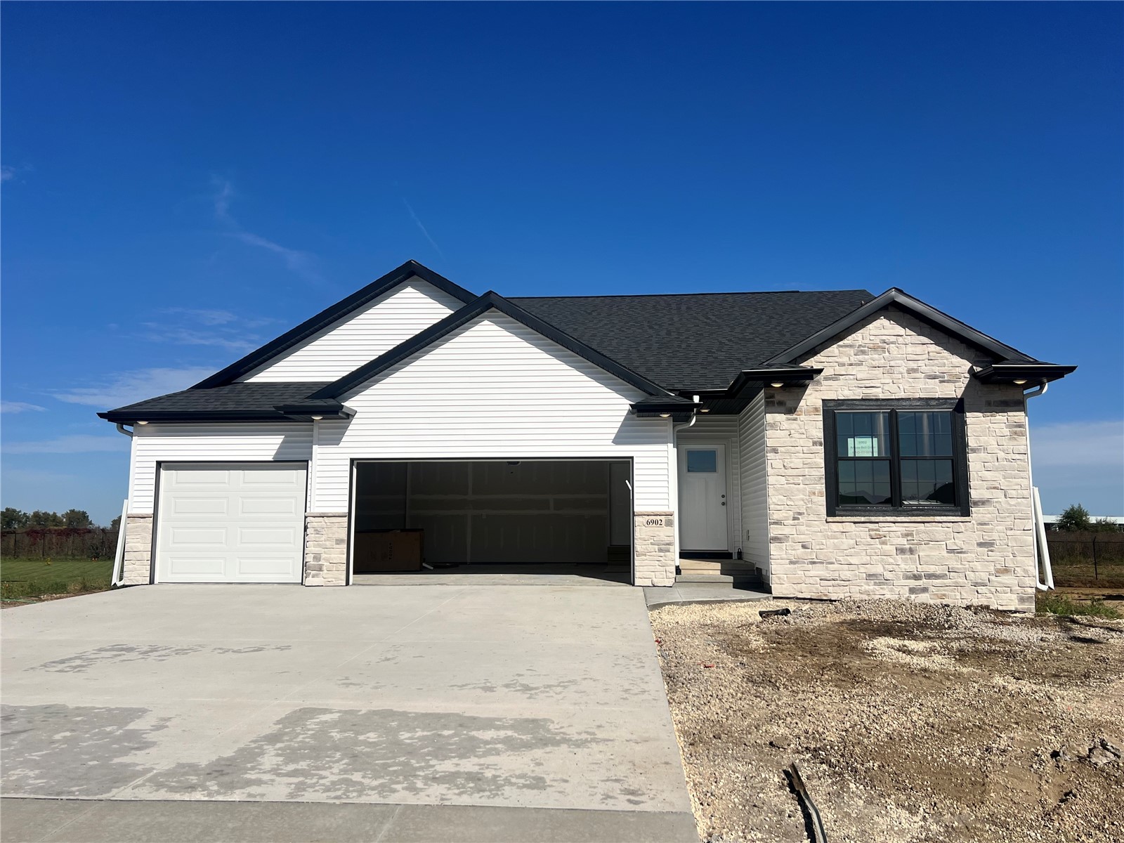 6902 Artesa Bell Drive SW Cedar Rapids IA 52404