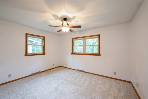 4524 Fairlane Drive NE Cedar Rapids IA 52402