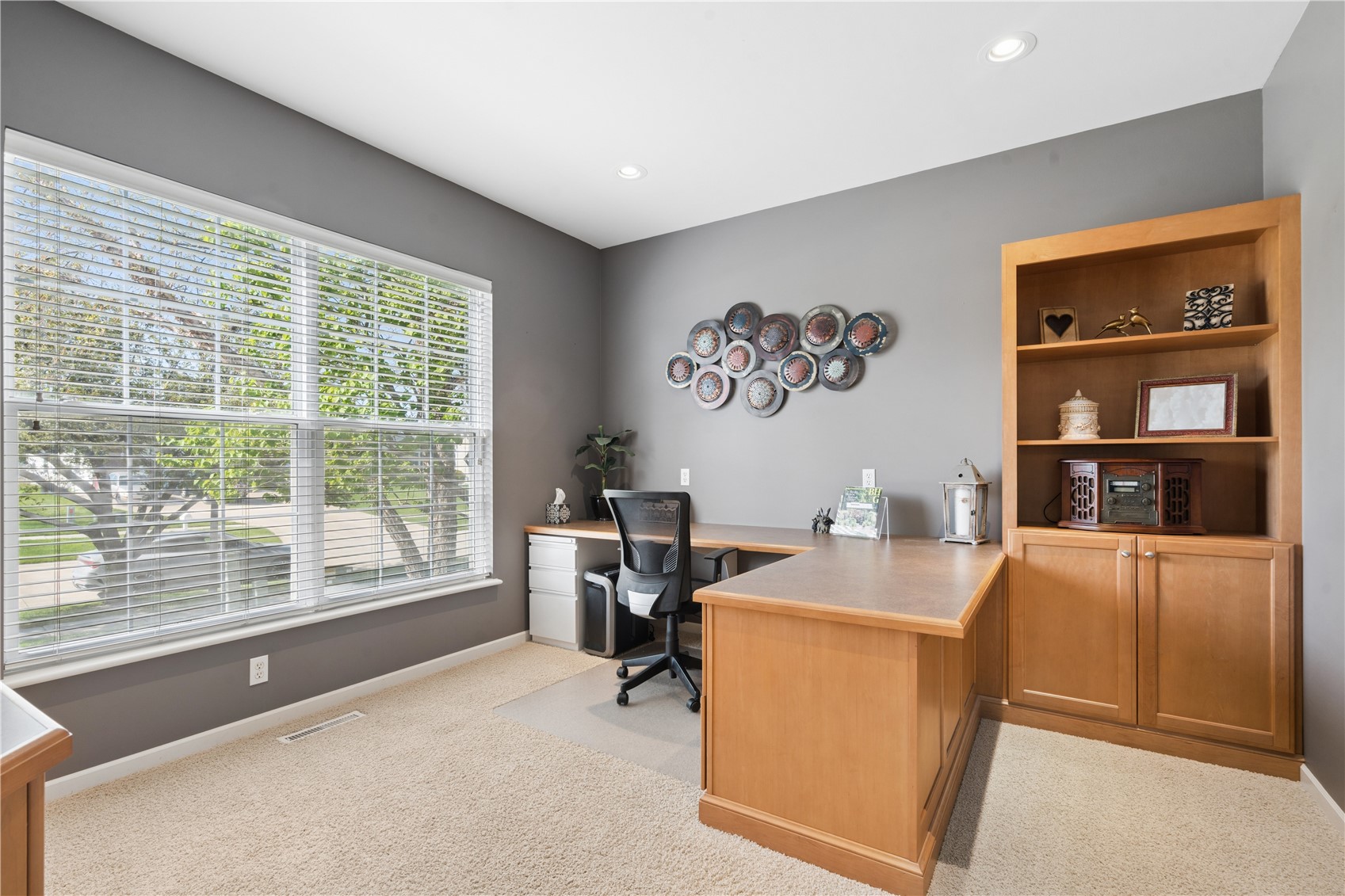 2470 Wolf Run Hiawatha IA 52233