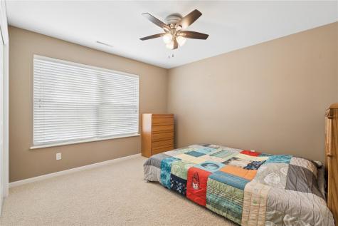 2470 Wolf Run Hiawatha IA 52233