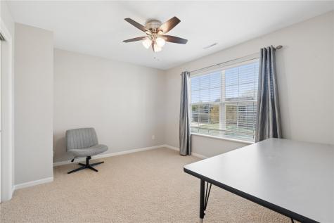 2470 Wolf Run Hiawatha IA 52233