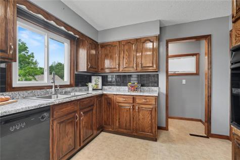 2336 31st Street SW Cedar Rapids IA 52404