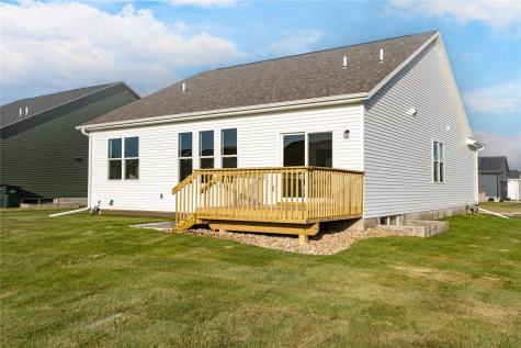 8932 Norway Drive NE Cedar Rapids IA 52402