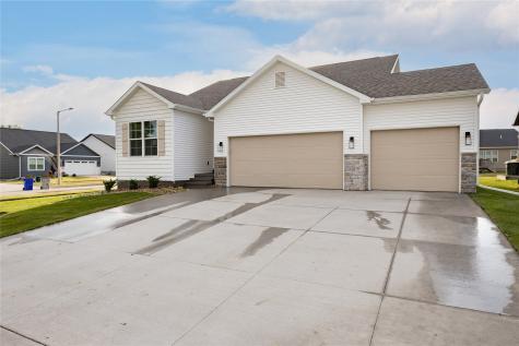 8932 Norway Drive NE Cedar Rapids IA 52402