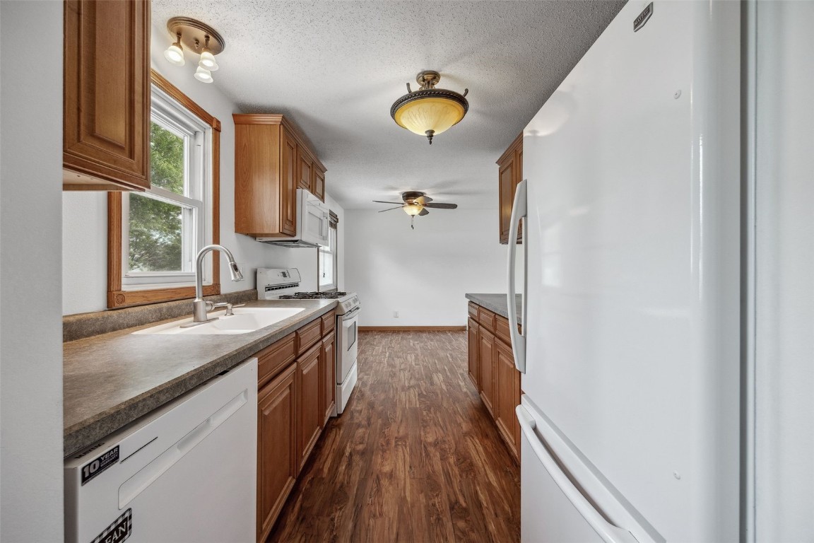 113 Walker Drive Manchester IA 52057