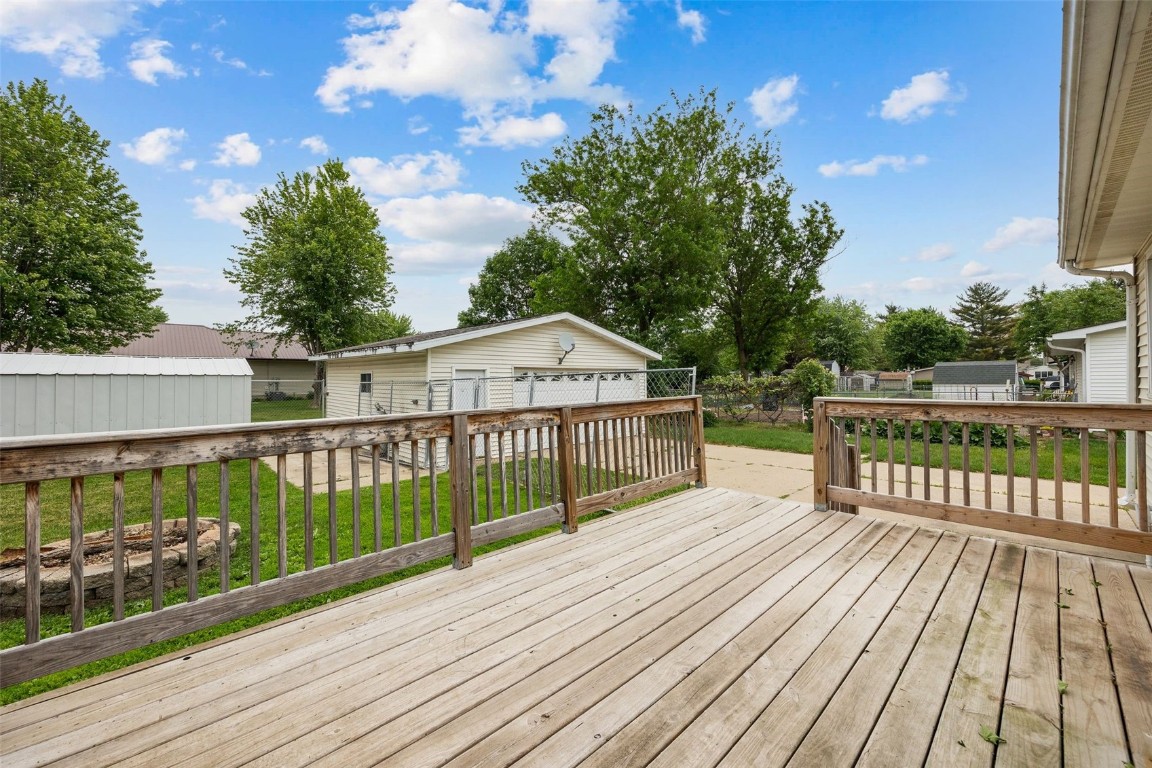 113 Walker Drive Manchester IA 52057