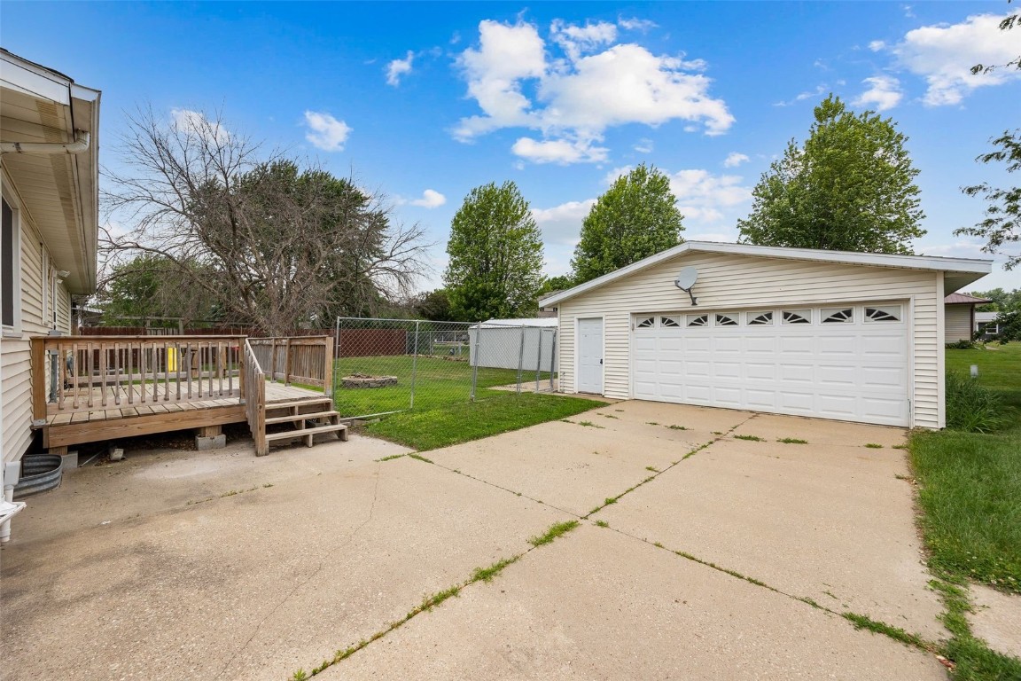 113 Walker Drive Manchester IA 52057