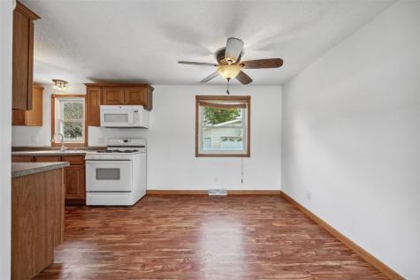 113 Walker Drive Manchester IA 52057