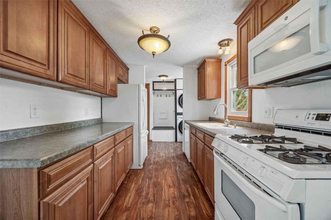 113 Walker Drive Manchester IA 52057