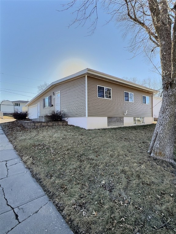 Marion IA, 2270 26TH Street