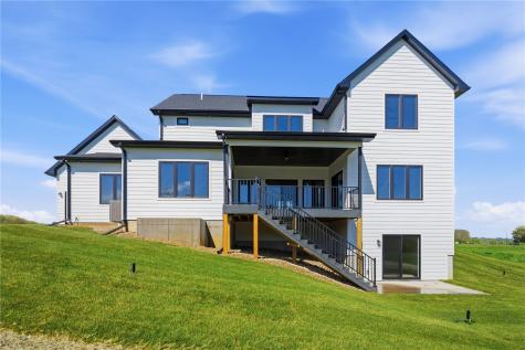 1570 Volmert Lane NE Solon IA 52333