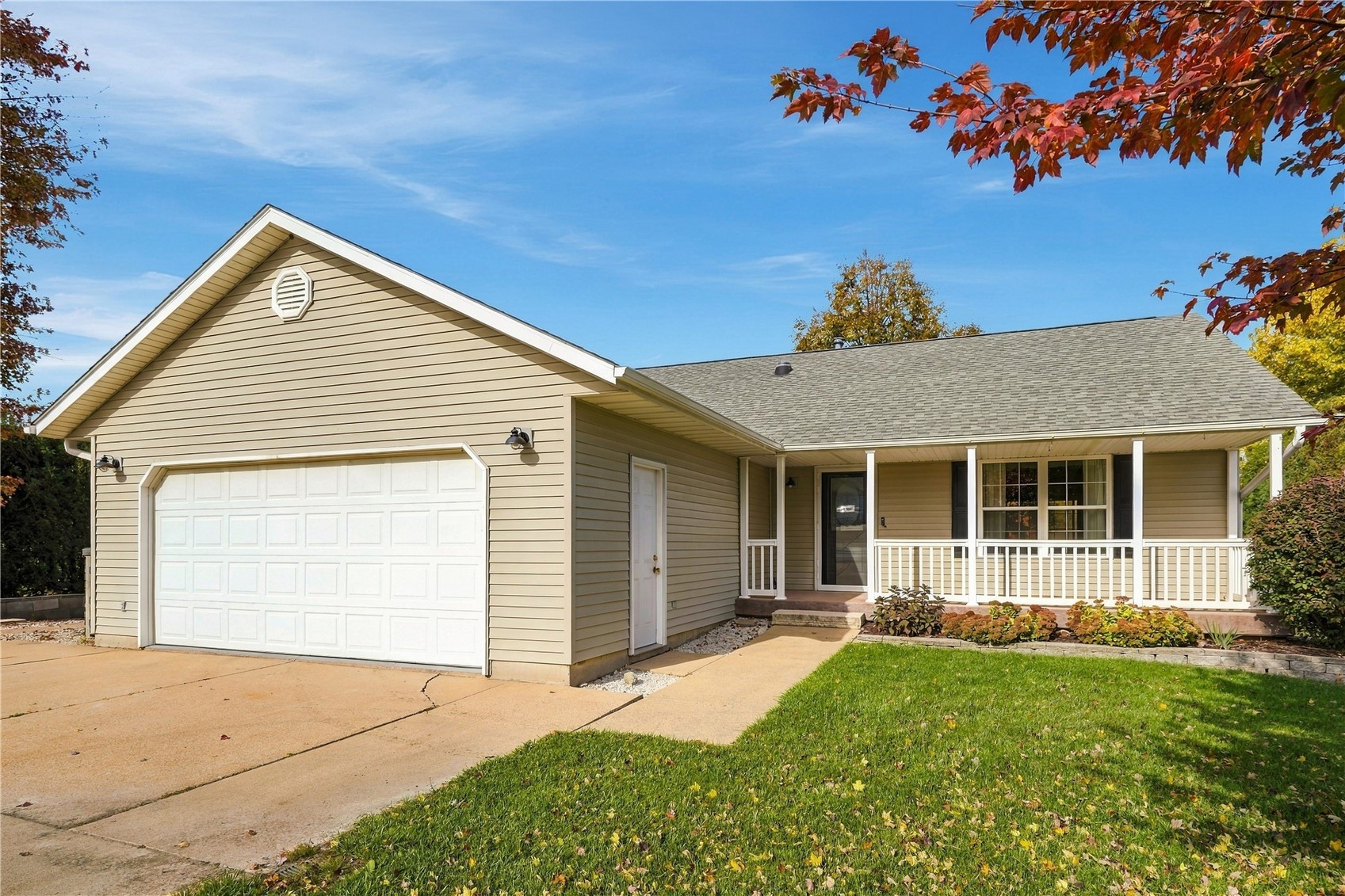 Coggon IA, 904 6TH Avenue