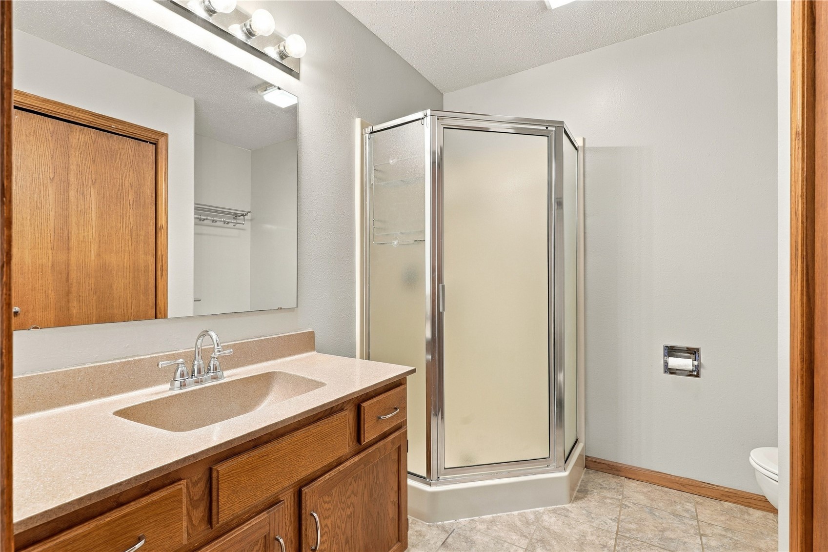 904 6th Avenue Coggon IA 52218