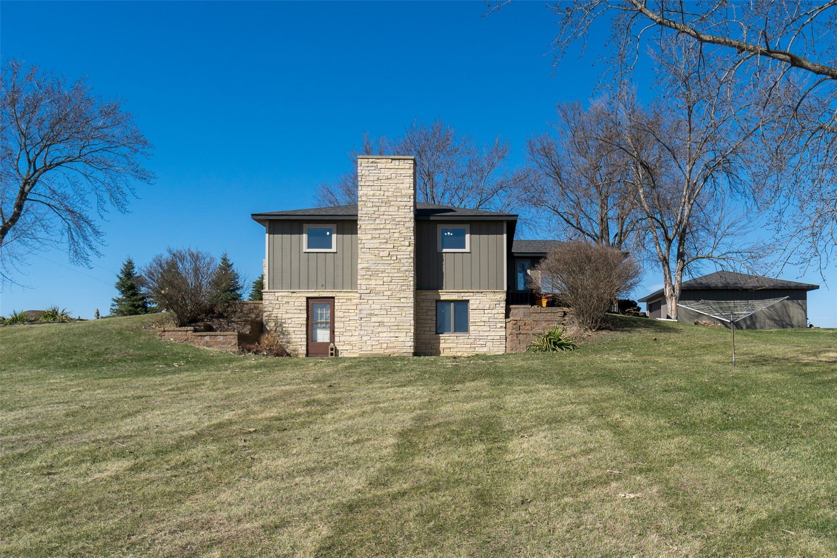 4065 Labarge Road Central City IA 52214