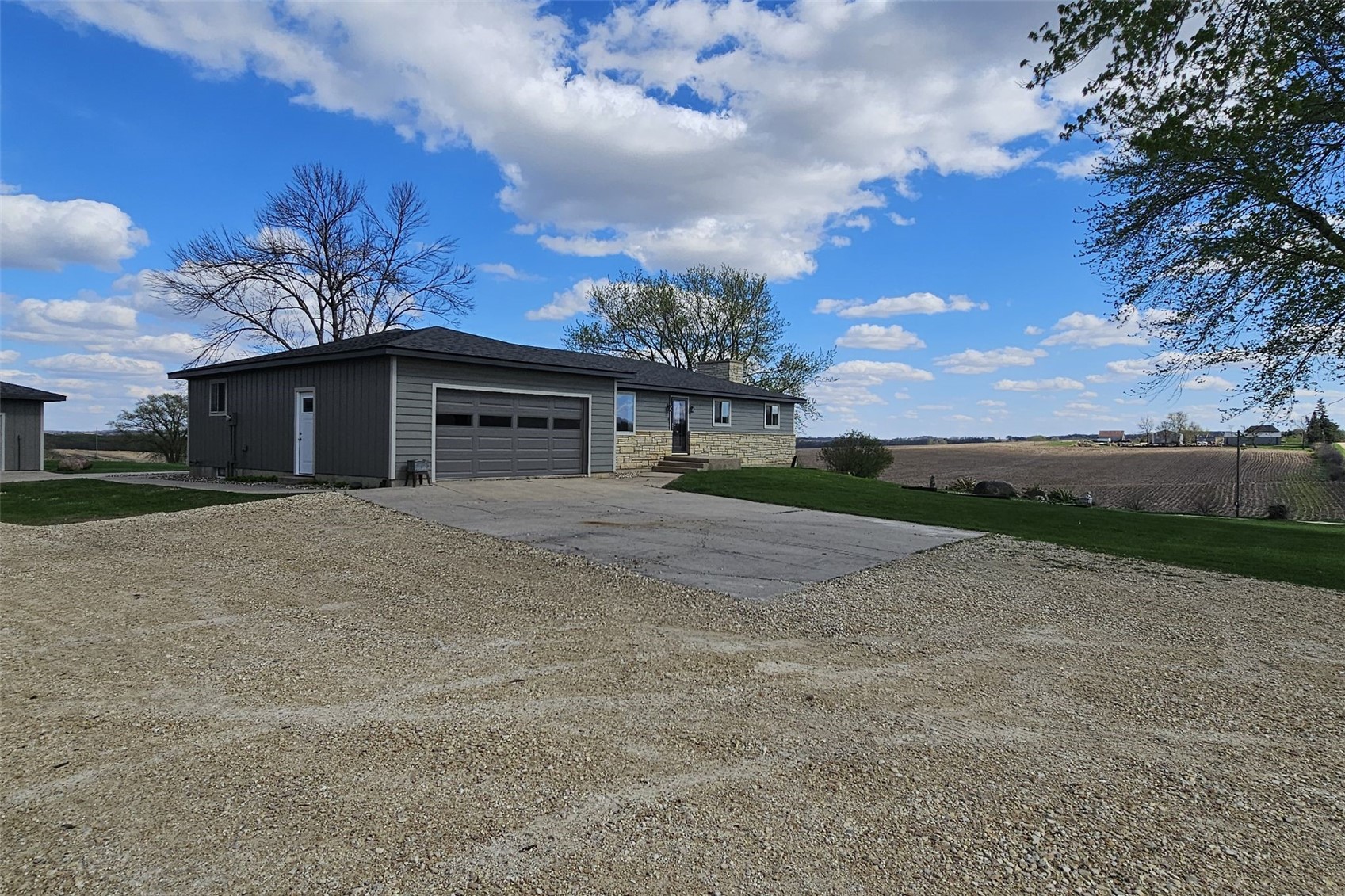 4065 Labarge Road Central City IA 52214