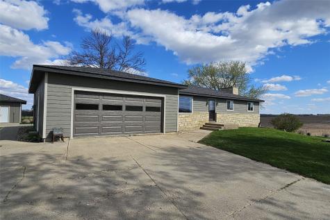 4065 Labarge Road Central City IA 52214