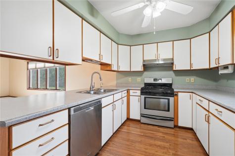 3009 Harvest Hill Road Cedar Rapids IA 52404
