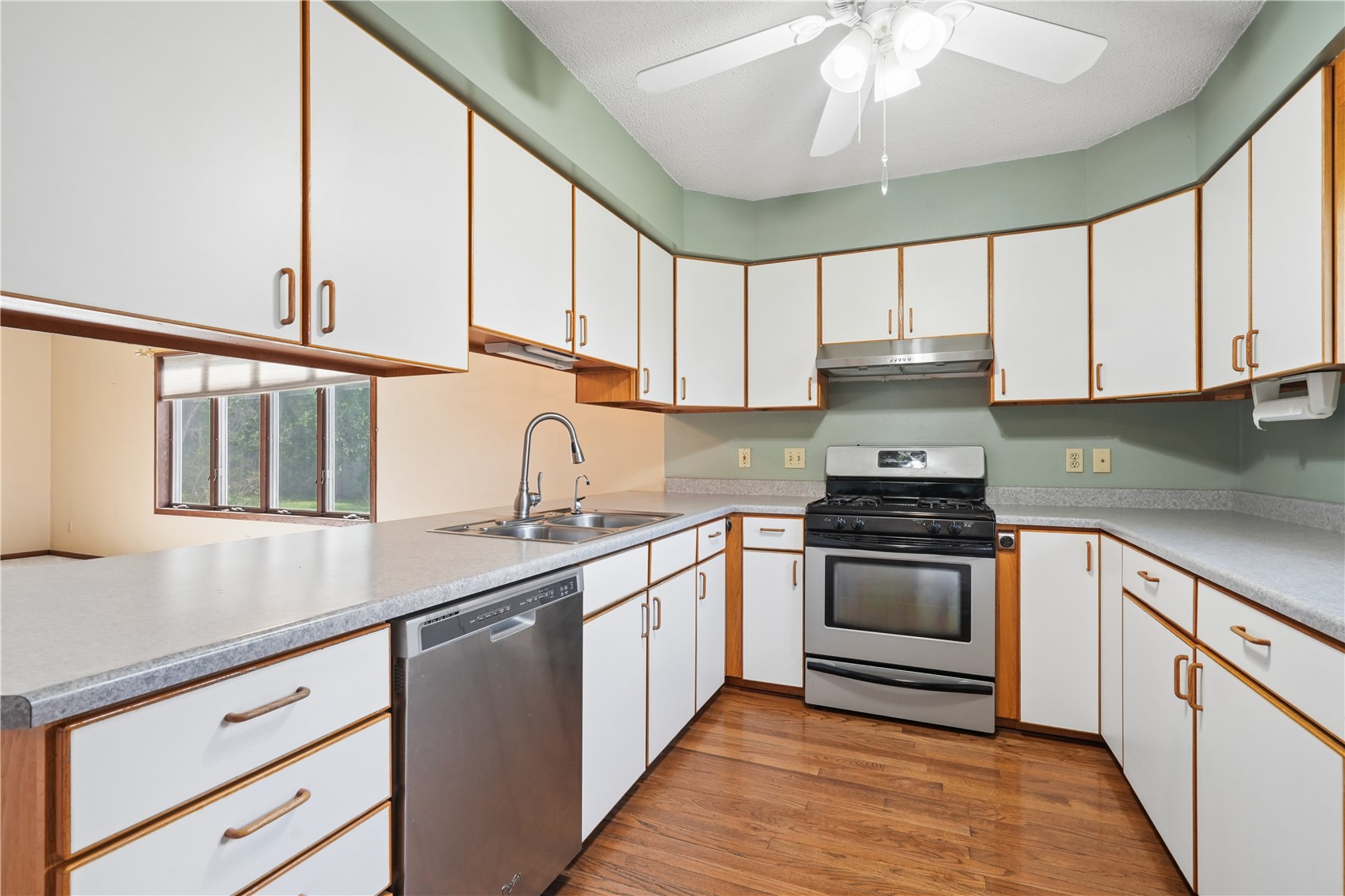 3009 Harvest Hill Road Cedar Rapids IA 52404