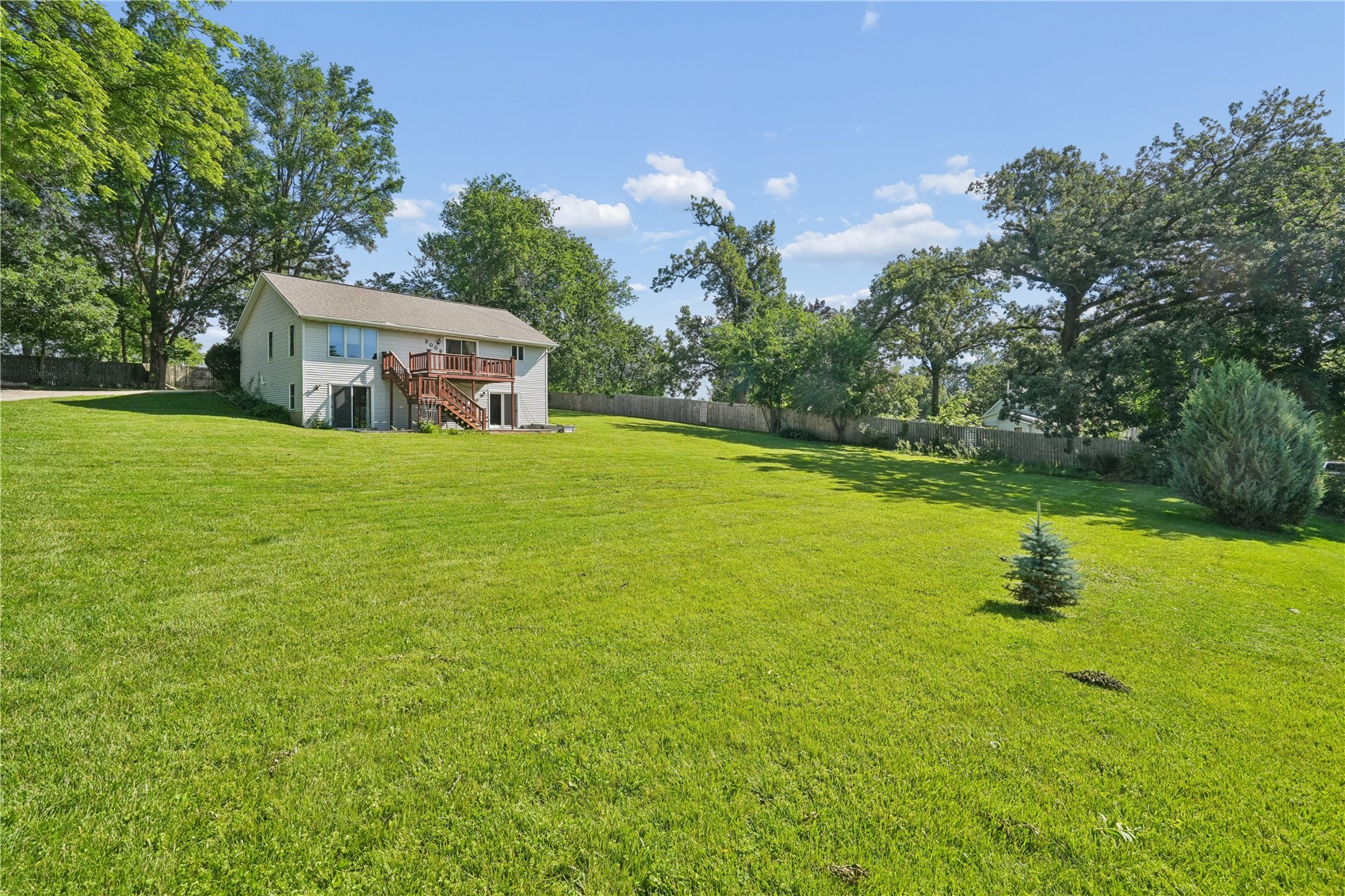 3009 Harvest Hill Road Cedar Rapids IA 52404