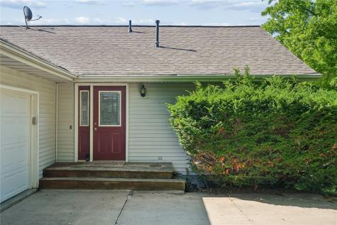 3009 Harvest Hill Road Cedar Rapids IA 52404