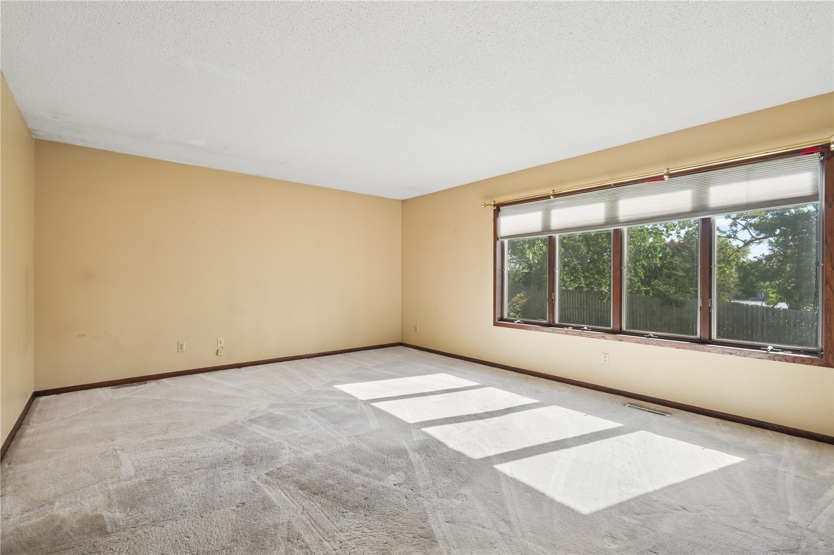 3009 Harvest Hill Road Cedar Rapids IA 52404