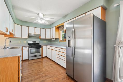3009 Harvest Hill Road Cedar Rapids IA 52404