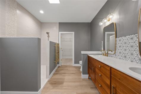 1603 Eagleview Drive Fairfax IA 52228