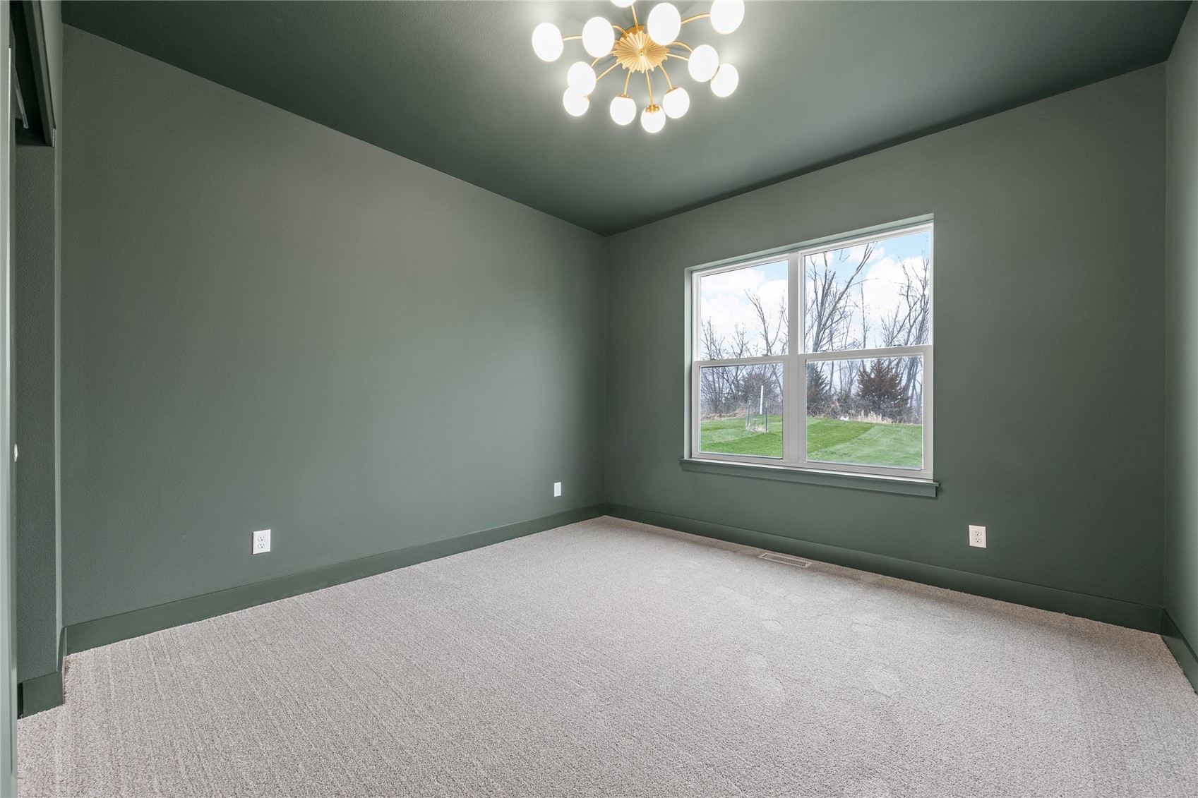 1603 Eagleview Drive Fairfax IA 52228