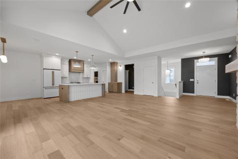 1603 Eagleview Drive Fairfax IA 52228