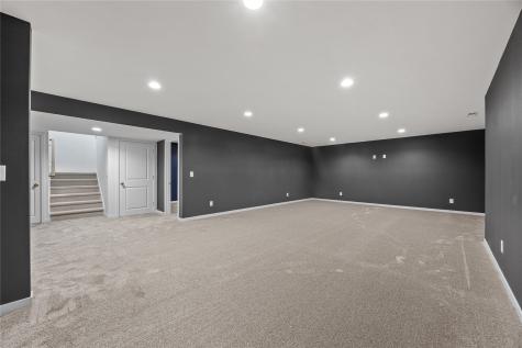 1603 Eagleview Drive Fairfax IA 52228