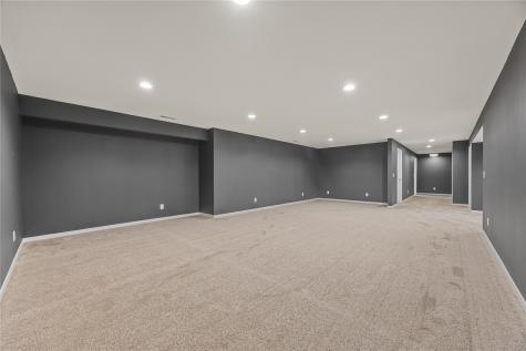 1603 Eagleview Drive Fairfax IA 52228