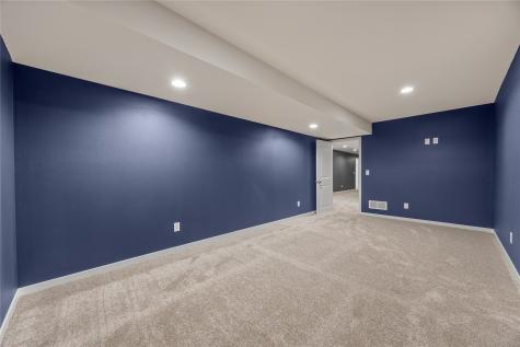 1603 Eagleview Drive Fairfax IA 52228