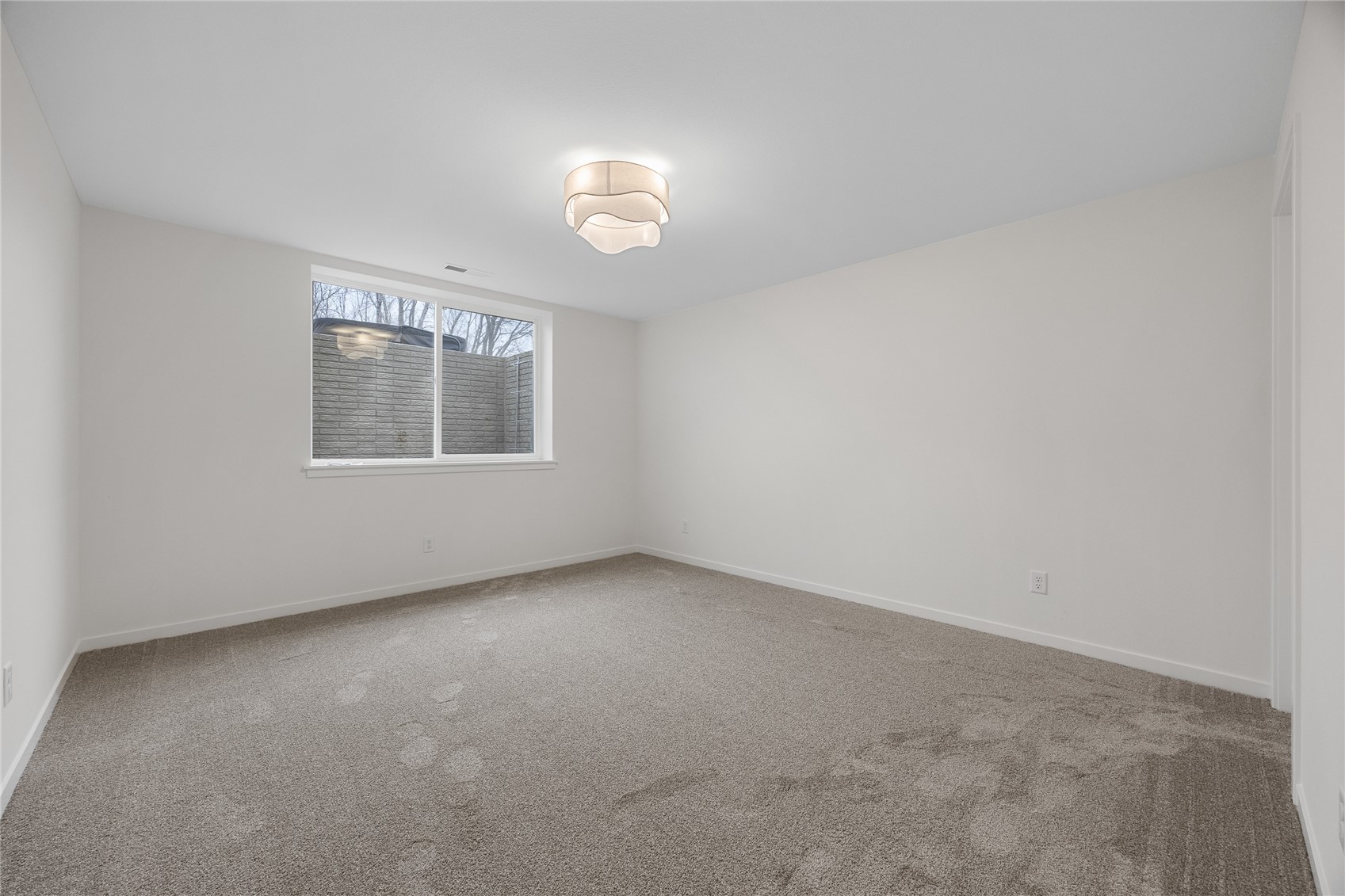 1603 Eagleview Drive Fairfax IA 52228