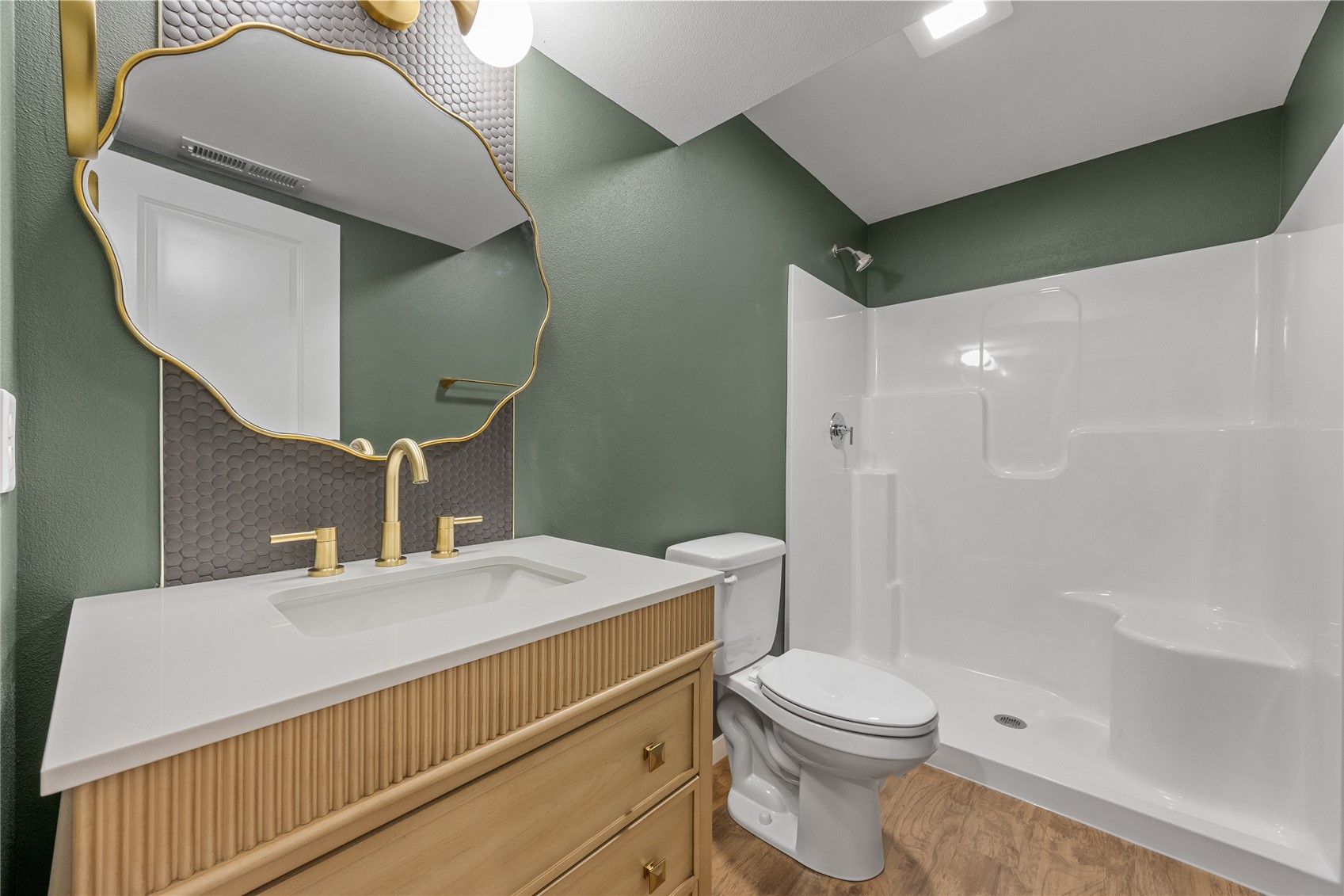 1603 Eagleview Drive Fairfax IA 52228