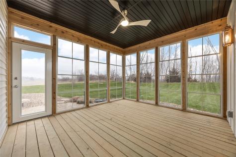 1603 Eagleview Drive Fairfax IA 52228
