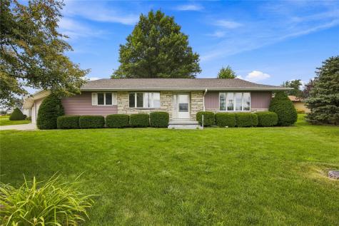 502 9th Avenue Clarence IA 52216