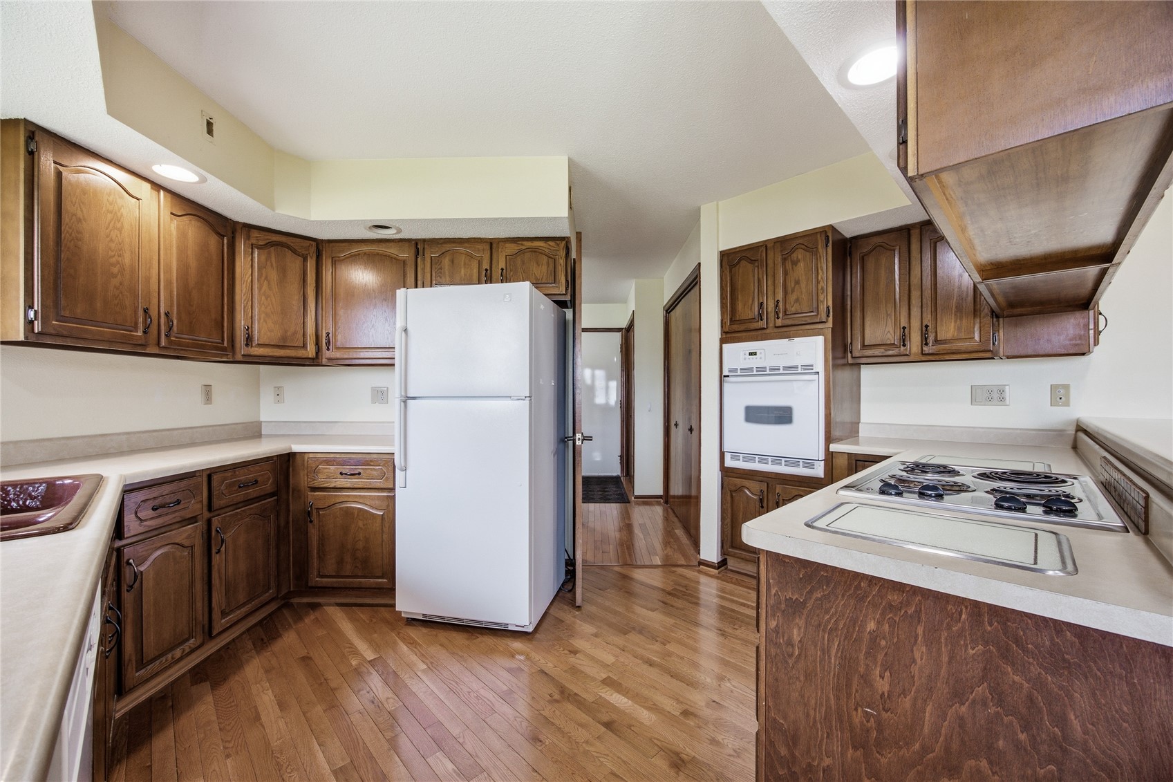 502 9th Avenue Clarence IA 52216