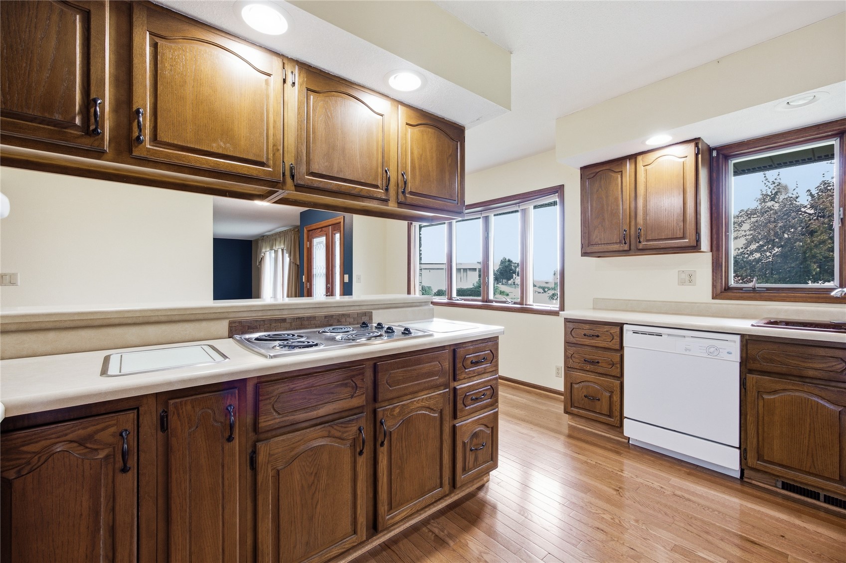 502 9th Avenue Clarence IA 52216