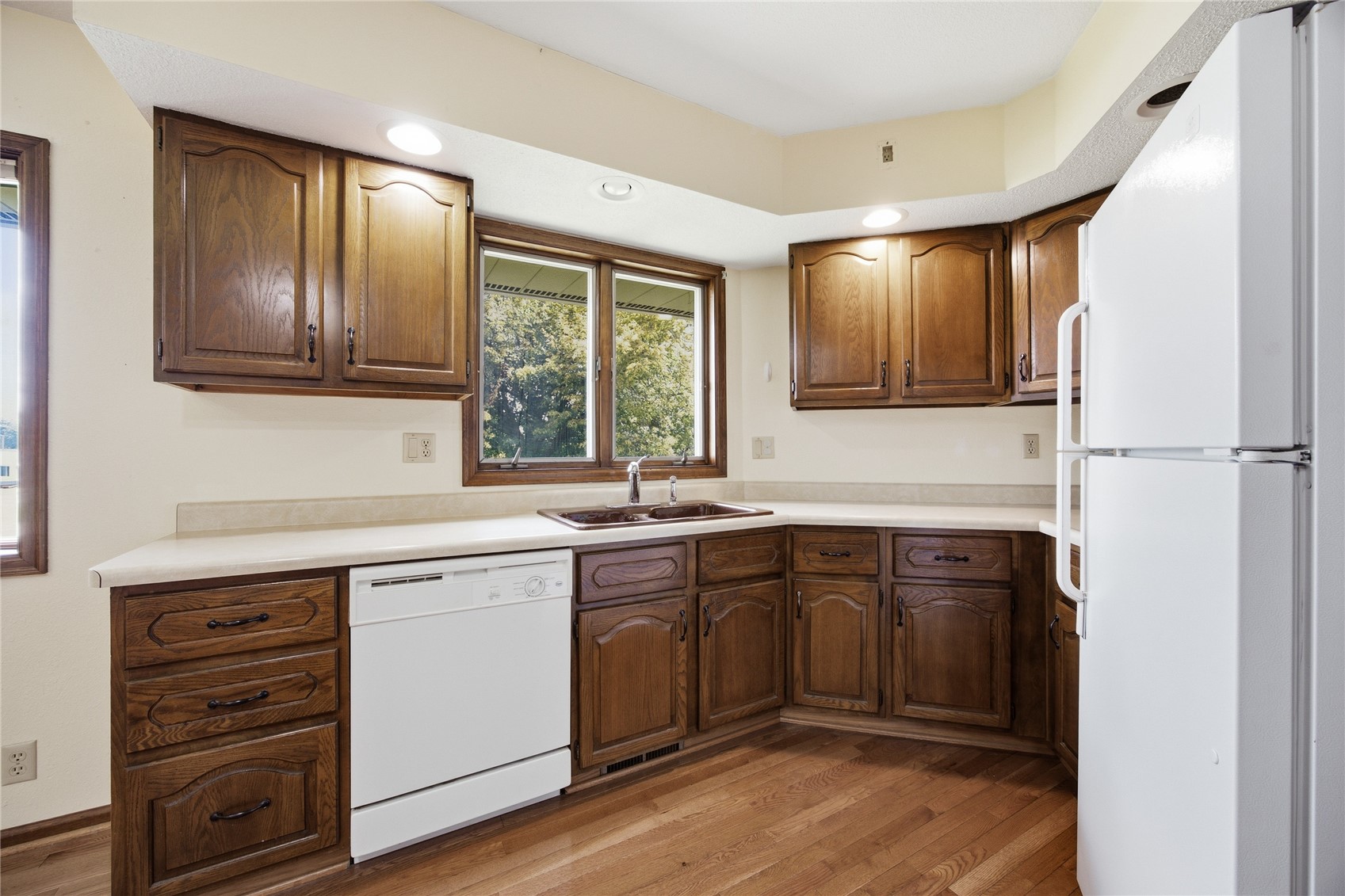 502 9th Avenue Clarence IA 52216