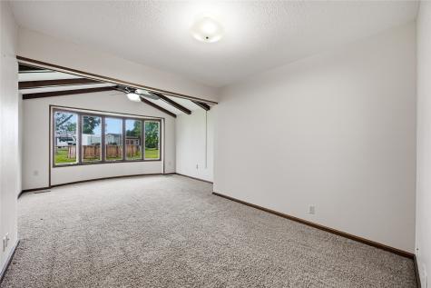 502 9th Avenue Clarence IA 52216