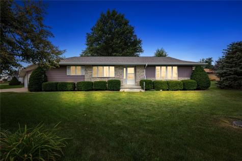 502 9th Avenue Clarence IA 52216