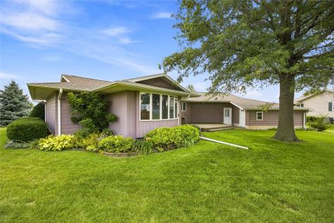 502 9th Avenue Clarence IA 52216