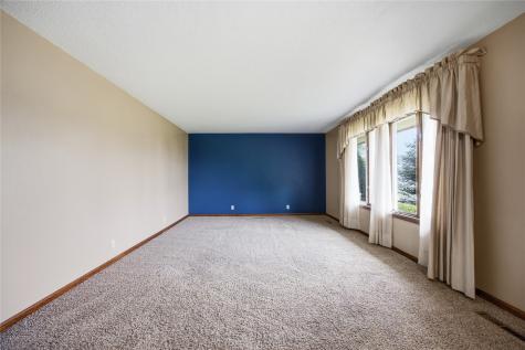 502 9th Avenue Clarence IA 52216
