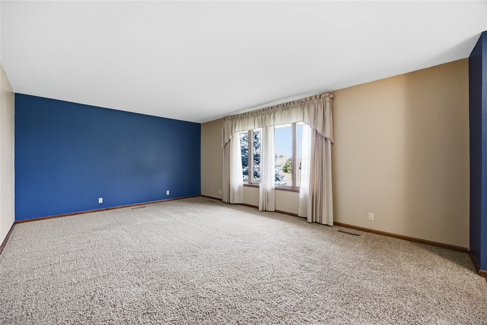 502 9th Avenue Clarence IA 52216