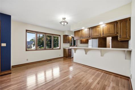 502 9th Avenue Clarence IA 52216