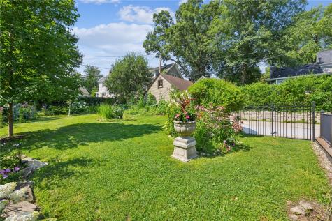 311 25th St Drive SE Cedar Rapids IA 52403