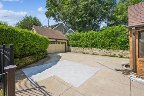 311 25th St Drive SE Cedar Rapids IA 52403
