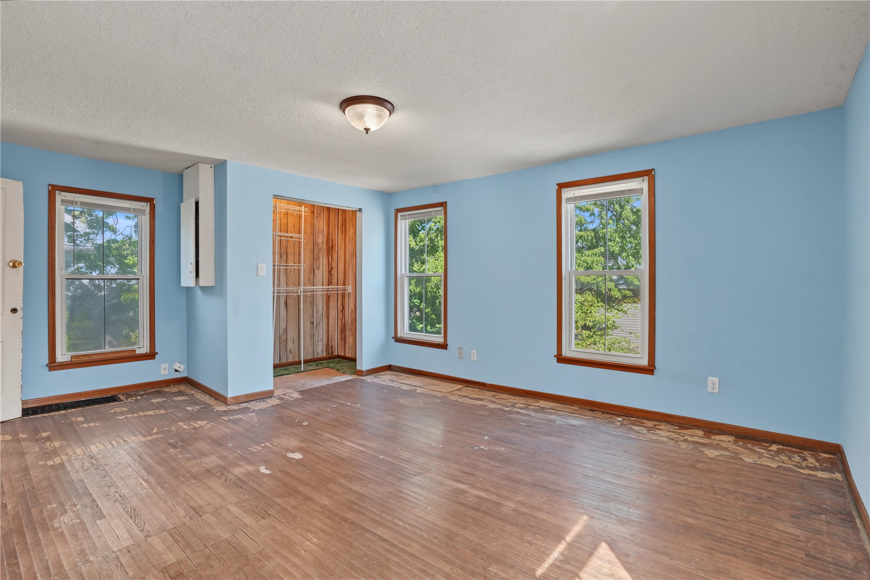 503 2nd Street NW Mt Vernon IA 52314